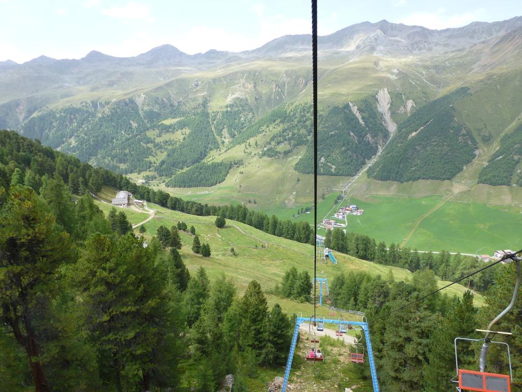 Haus Fliri Hotell Graun im Vinschgau Exteriör bild